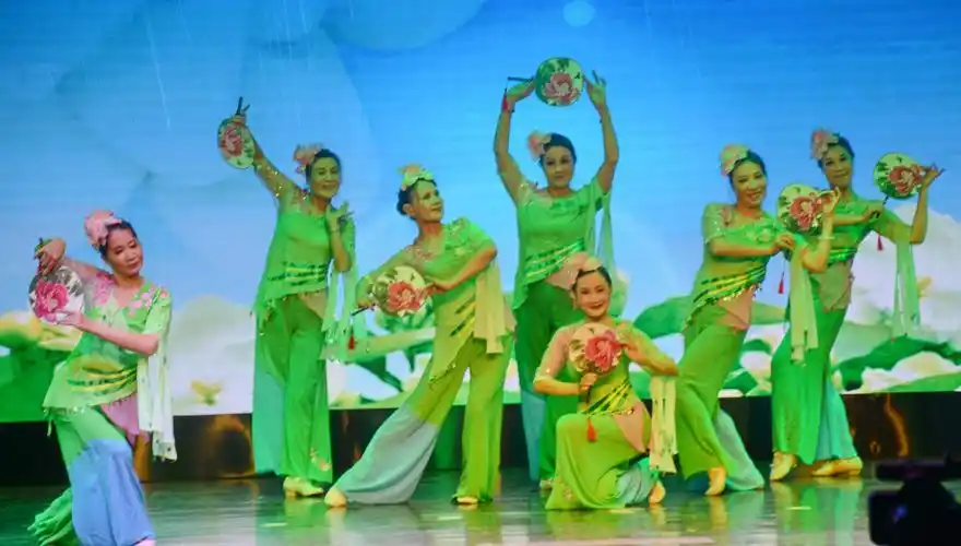 省侨联侨心艺术团《茉莉花》