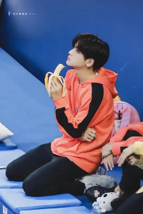 很喜欢嘟嘟嘴 和闭眼睛#翟潇闻 可爱第一名