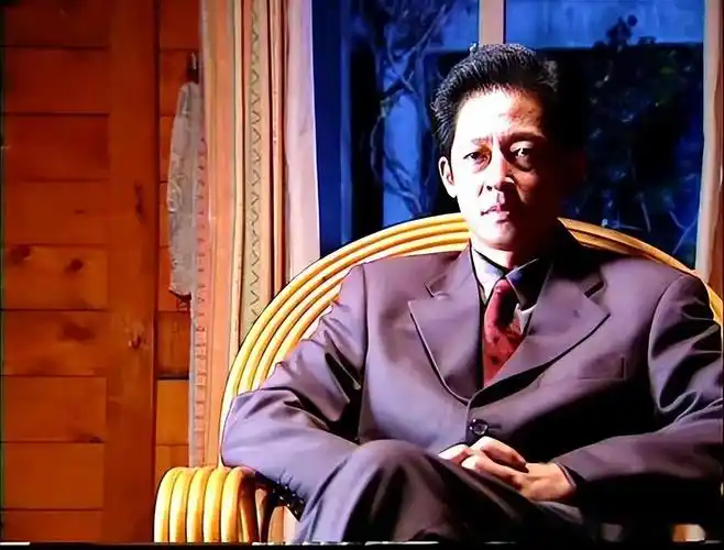 演员王志文坚守自我告别坑上低头拒绝与冯小刚合作