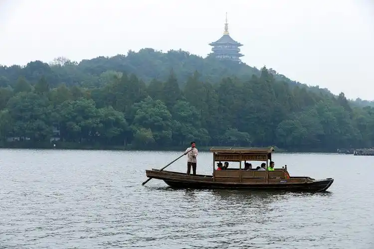 实拍:偷得半日游西湖