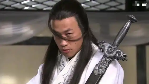 何润东教你们,什么才叫一夫当关万夫莫开!