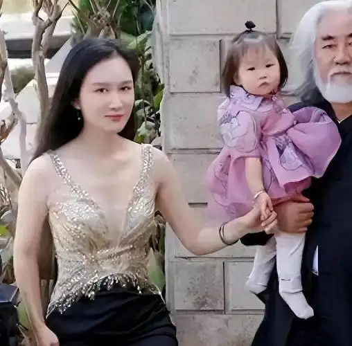 妻子小一二十岁,在当爷爷的年纪当爹|方媛|甄子丹|刘诗诗|吴奇隆