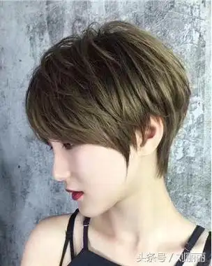 女生发型图片短发1