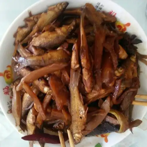 咸菜炖小鱼的做法步骤图,咸菜炖小鱼怎么做