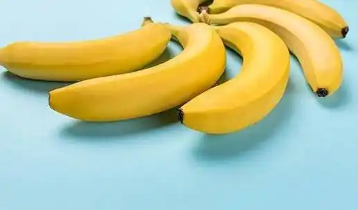 香蕉是放射性强的水果,经常吃会致癌?医生:3种香蕉不_