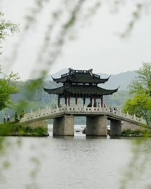 西湖十景之苏堤春晓-音乐天堂-杭州19楼