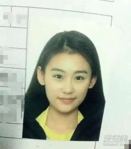 章泽天陈都灵鞠婧祎陈子湄盘点最美证件照女神