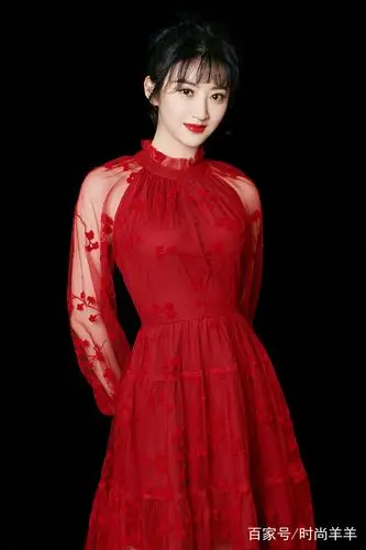 景甜已经放弃蛋糕裙,穿起了"花束裙"?意外美出了新高度!