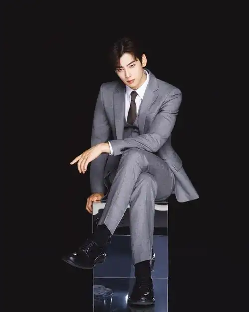 "撕漫男"认证!车银优化身《恶女是提线木偶》高冷公爵迷倒众人