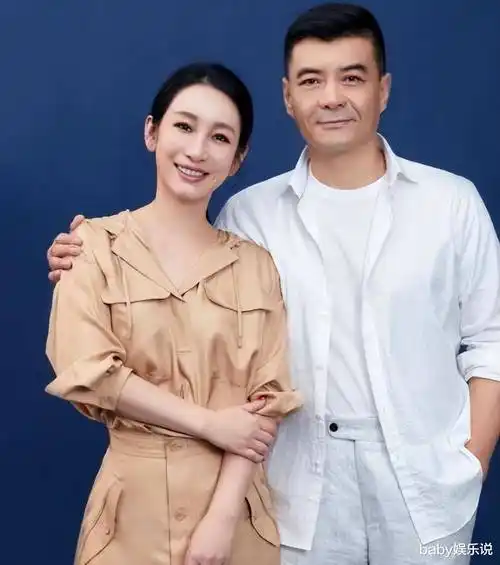 同是王新军基因,前妻的儿子和现妻的儿子一对比,差距就出来了_唐静