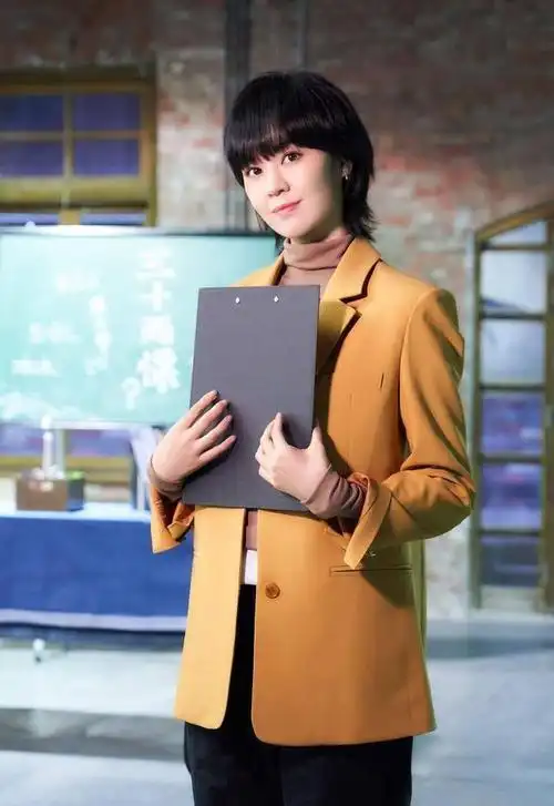 实力唱将郁可唯:40岁仍未婚,逼婚未果父亲被急出病