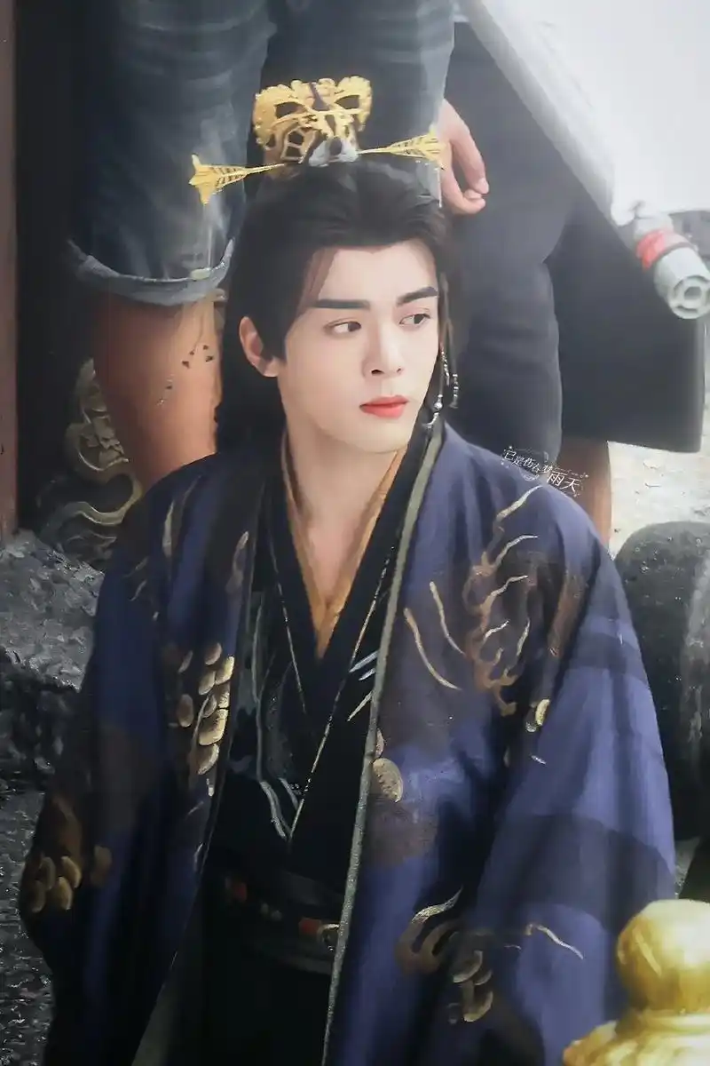 曾舜晞 #古装  #云秀行 #紫刘辉 #反差萌 - 抖音