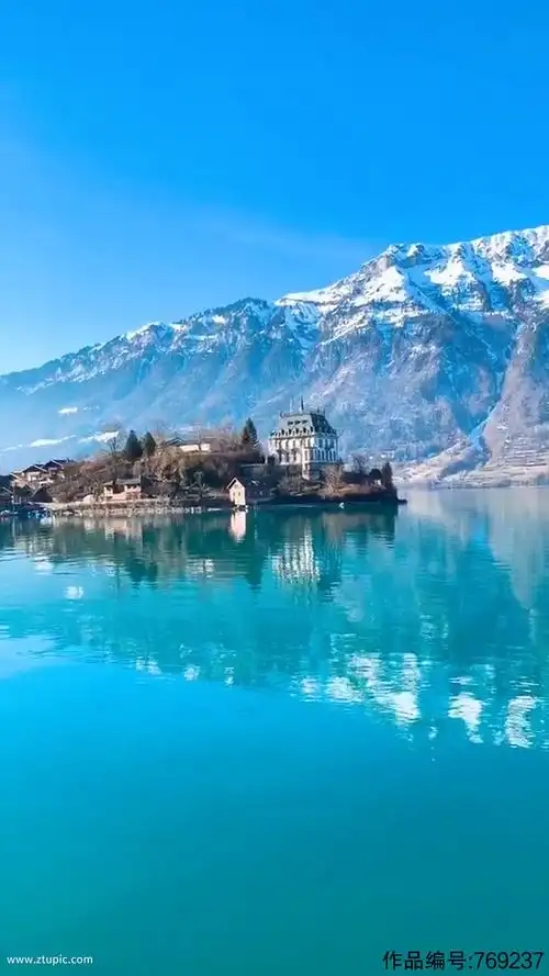 湖泊雪山大自然风光风景自媒体实拍