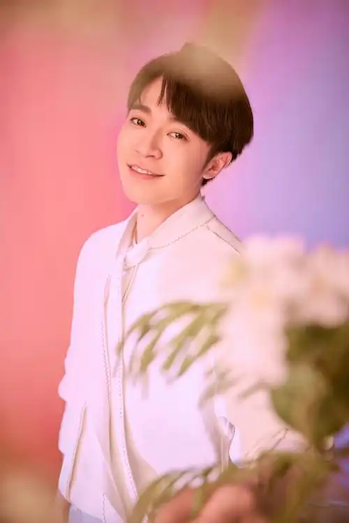 祖玛珑宣布吴青峰成为theblossoms香氛大使