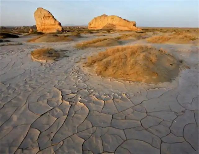 罗布泊:干涸已久的"死亡之海",为何现在碧波荡漾?水从哪来的?