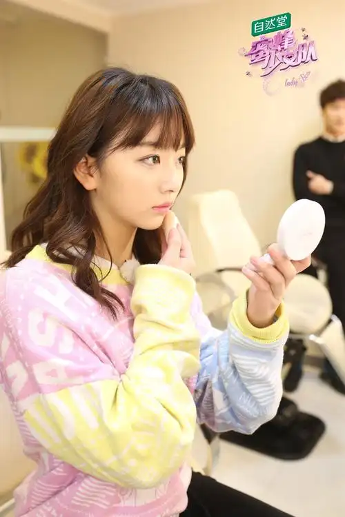 蜜蜂少女队 官方剧照