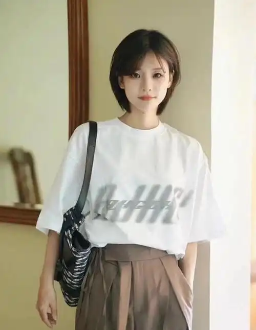 剪掉你的长发吧!今夏流行这3种"齐耳短发",时尚减龄还显脸小