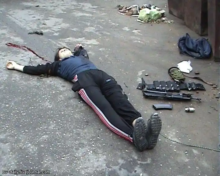 被击毙的女武装分子