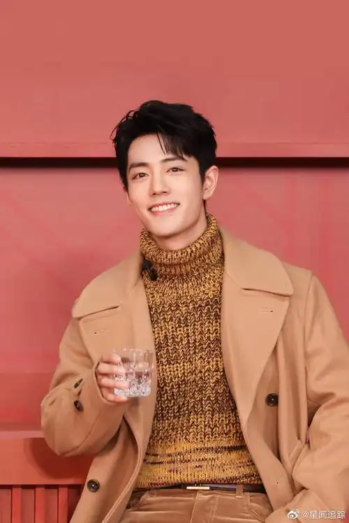 肖战立冬随拍##肖战暖冬九宫格写真