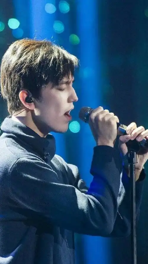 有没有长的帅唱歌又很好的男明星