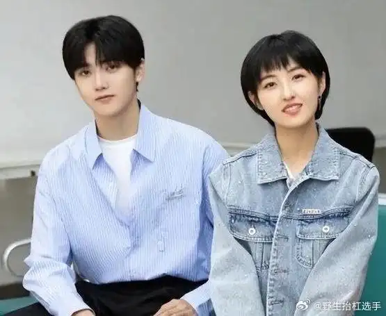 疑似被延毕,前男友焉栩嘉却拍了毕业照,难道是避嫌#张子枫北电延毕