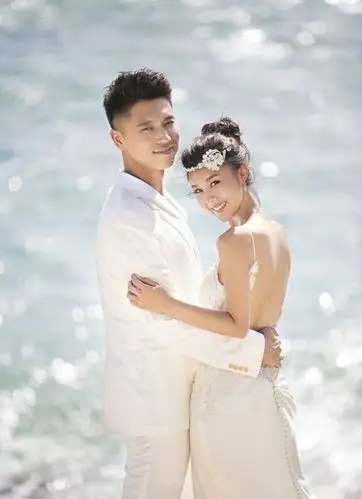 王雷李小萌婚纱照无惧时光的匆忙