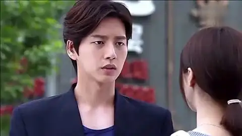 《远得要命的爱情》 飙泪!朴海镇李菲儿虐心对望!