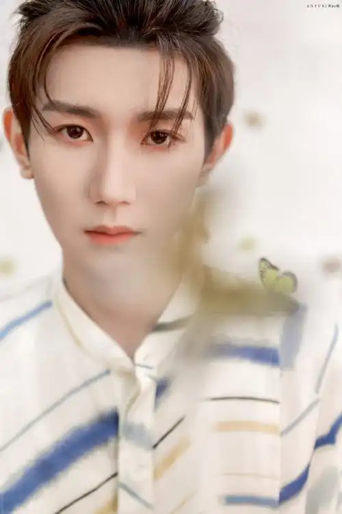 王源明日创作计划召集人##024罐子面包品牌代言人王源