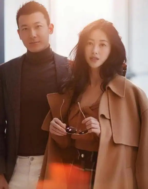 朱珠与老公的时尚搭配:高级感背后的默契与品味 朱珠和她的老公,无疑