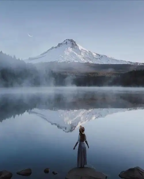 背影|emilie ristevski#遇见美好##摄影#三亚