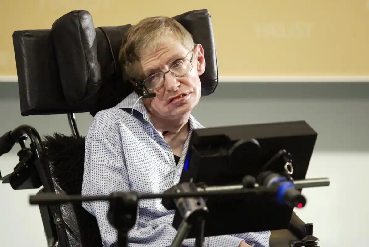 霍金:人工智慧可导致人类灭亡