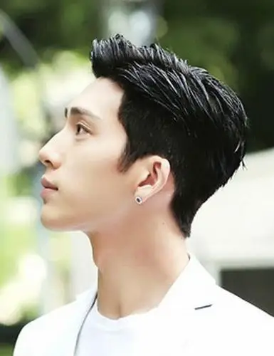 都是高鼻梁鹿晗井柏然王俊凯的侧颜太帅