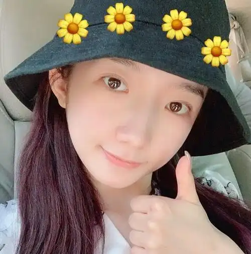 孟美岐哪来的自信?素颜自拍成"无眉星人",网友:还是化上妆吧_网易订阅