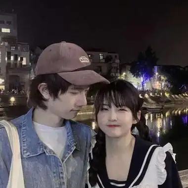 2021适合跨年夜秀恩爱的暖心情侣头像