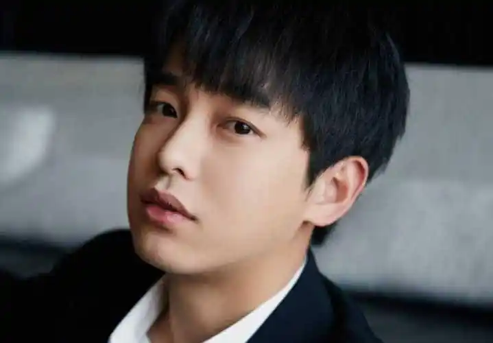 90后内地新生代男演员-彭昱畅_风犬_少年_笑容