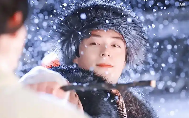 刷视频刷着刷着突然感叹霍建华好帅