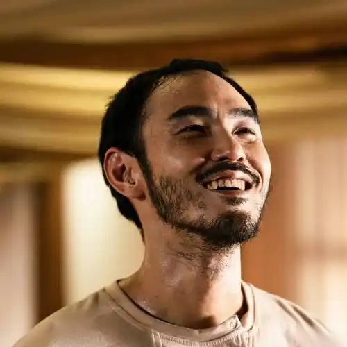 原创阮经天的爆火让多少无戏可拍的中年演员脸红