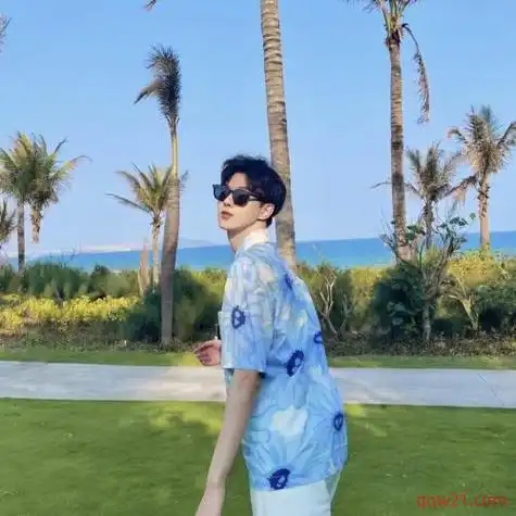 帅哥头像同一个人的帅气照片-男生头像 - 壁纸之家