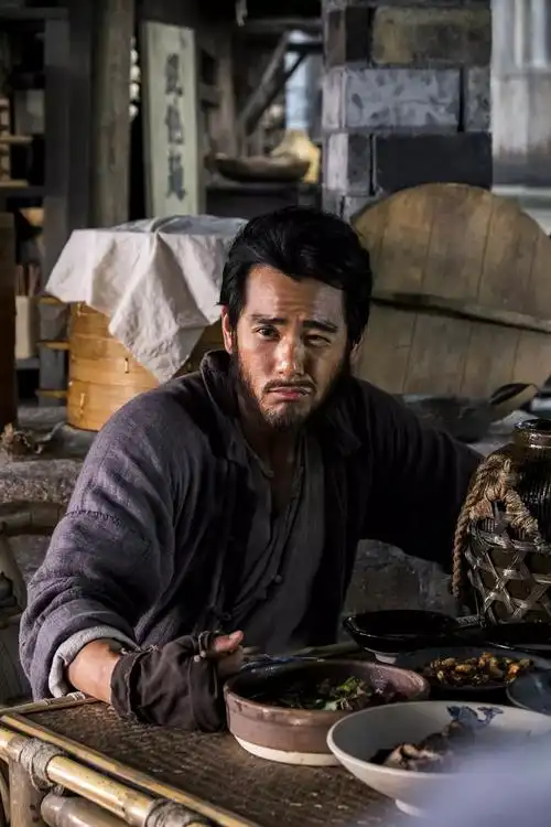 彭于晏图片彭于晏危城剧照图片