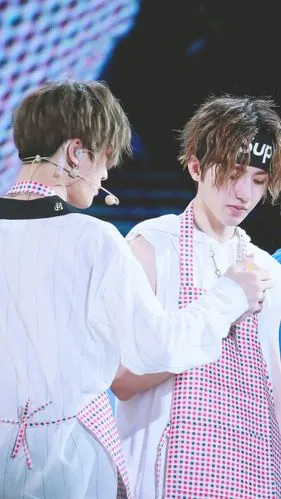 乾坤正道 朱正廷 蔡徐坤