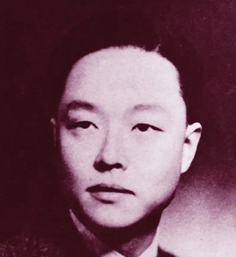 五重间谍袁殊:《伪装者》原型,为了情报甘当叛徒,含冤14年