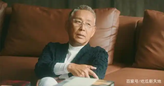 陈道明《流金岁月》中黑成碳,是去美黑了吗?幕后原因令人发笑