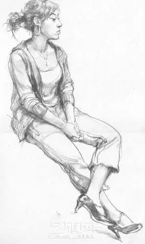 侧身坐着的女人简笔画