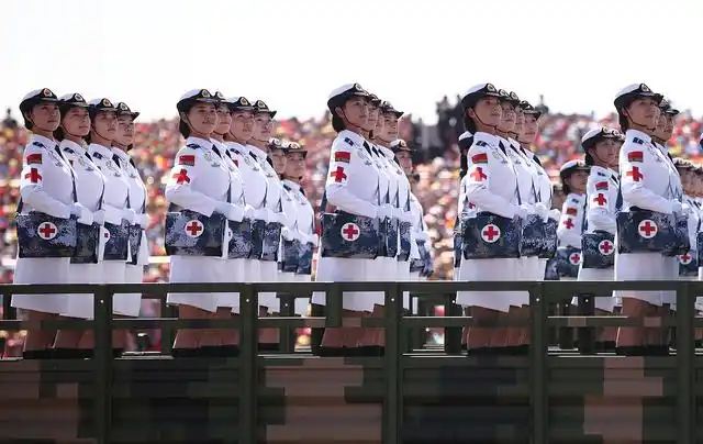 被称"花瓶"的文艺兵,究竟有没有存在的意义?唯有老兵深知原因