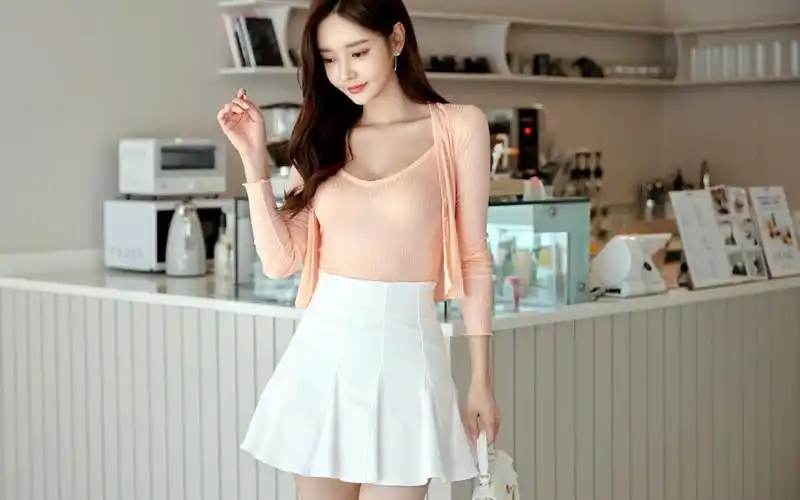 原图你的电脑分辨率(1600x1600)→生成壁纸显示:√欣赏模式全屏模式