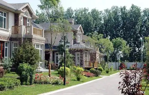 【裕京花园】占地544平【满五】使用面积350,【全房地暖】