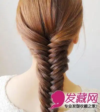 【图】经典韩式编发教程 鱼骨辫超高回头率(5)_韩式发型_发藏网