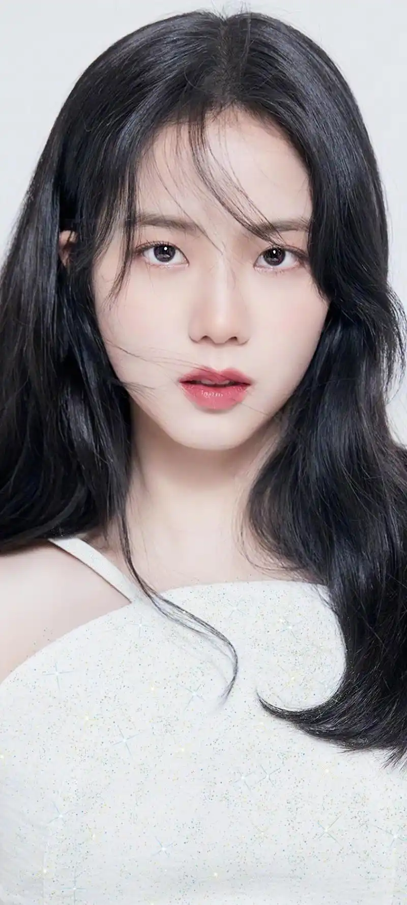 金智秀:华丽转身 金智秀,blackpink成员,以其清新自然的气质和出色的