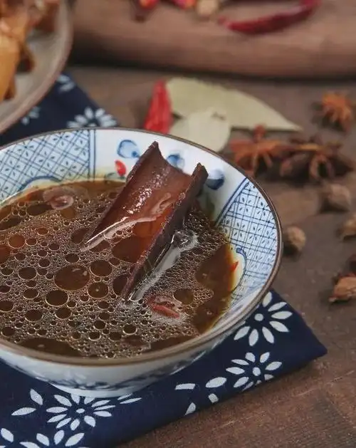 破译潮汕卤鹅的好吃密码|卤水|高汤|鱼露|酱油_网易订阅