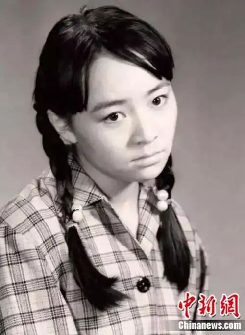 宋丹丹《田野又是青纱帐》定妆照